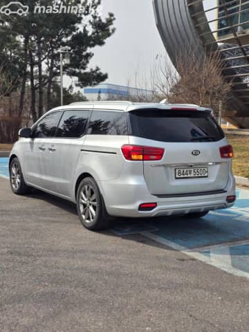 Kia Carnival III 2.2d AT