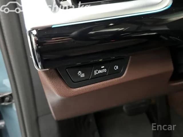 BMW X1 III (U11/U12) 20i xDrive 2.0 AMT 4WD