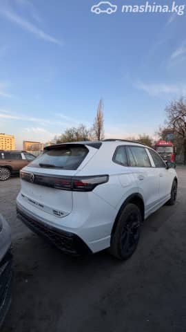 Volkswagen Tiguan III (China Market) 2.0 AMT 4WD
