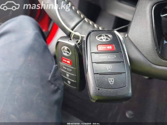 Toyota Crown XVI (S230) 2.5hyb CVT