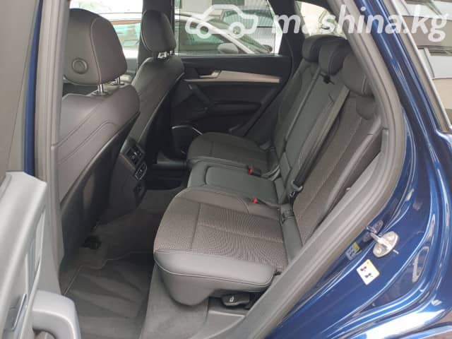 Audi Q5 II (FY) Рестайлинг 40 TDI 2.0d AMT 4WD