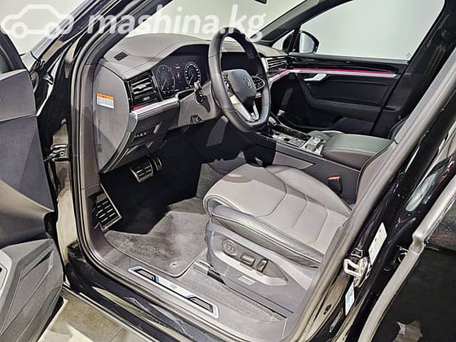 Volkswagen Touareg III 3.0d AT 4WD