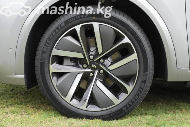 LiXiang L9 Рестайлинг 1.5hyb AT 4WD