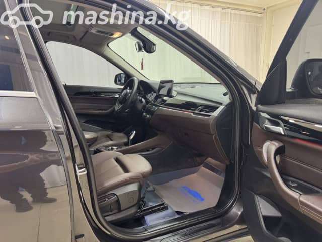 BMW X1 II (F48) Рестайлинг 20Li sDrive 1.5 AMT