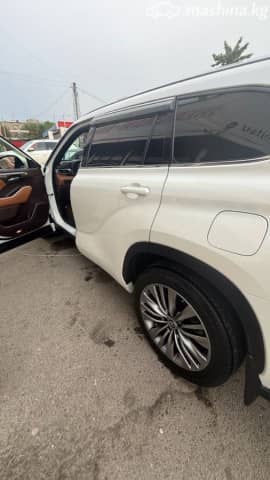 Toyota Highlander IV (U70) 2.5hyb AT