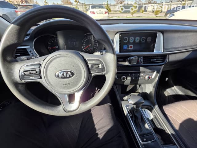 Kia K5 II 2.0 AT