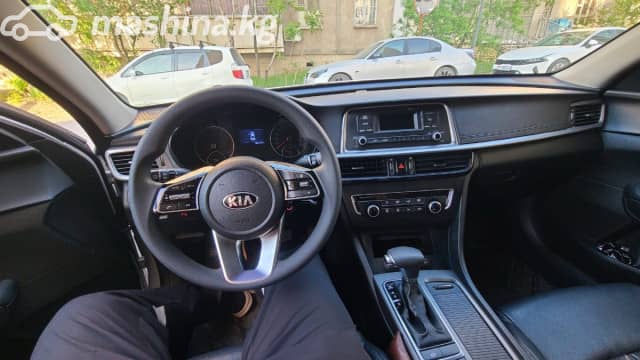 Kia K5 II 2.0 AT