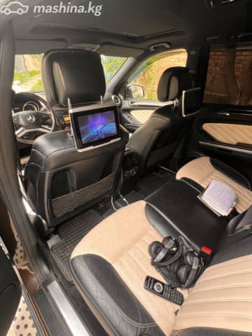 Mercedes-Benz GL-Класс I (X164) Рестайлинг 550 5.5 AT 4WD