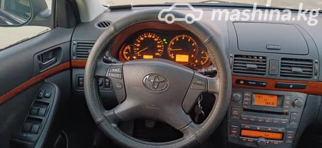 Toyota Avensis II Рестайлинг 1.8 MT