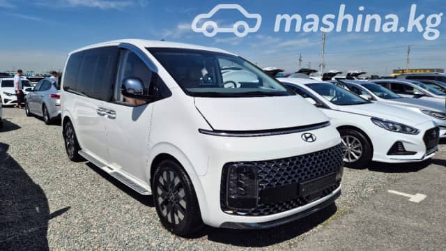 Hyundai Staria 3.5 AT
