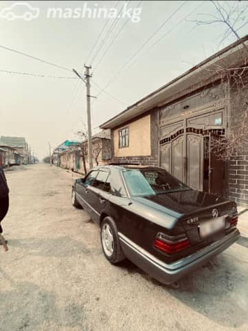 Mercedes-Benz E-Класс I (W124) 320 3.2 AT