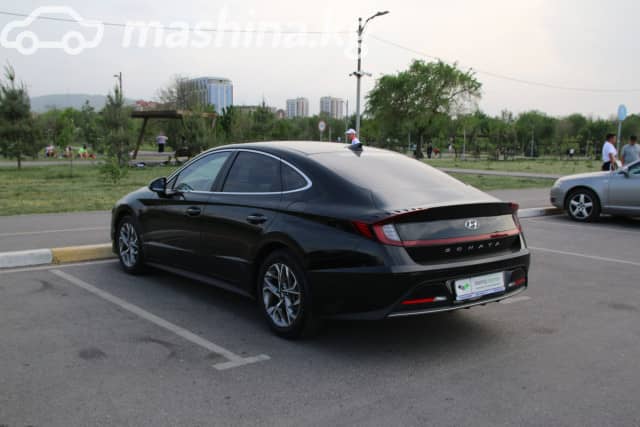 Hyundai Sonata VIII (DN8) 2.0 AT