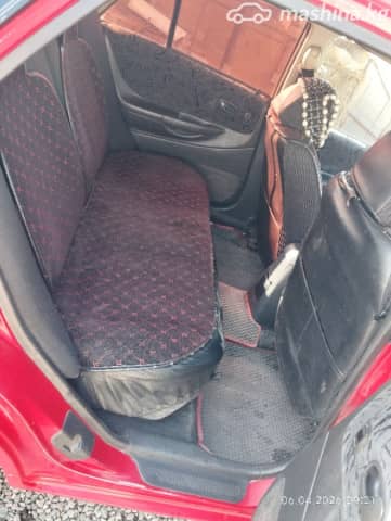 Mazda 323 VI (BJ) 1.8 MT