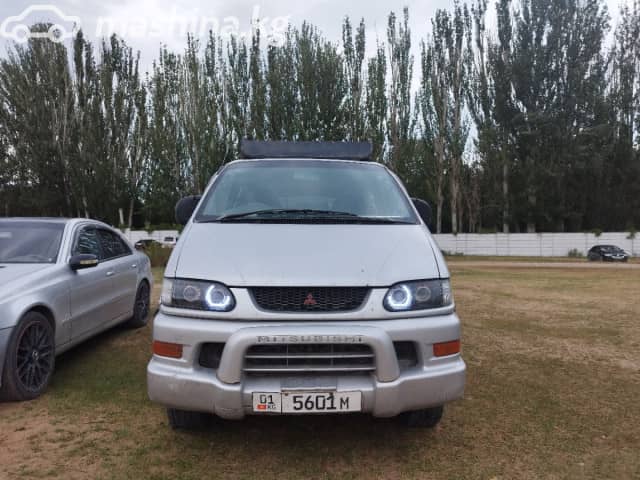 Mitsubishi Delica IV 3.0 AT 4WD
