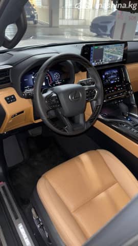 Lexus LX IV 600 3.5 AT 4WD