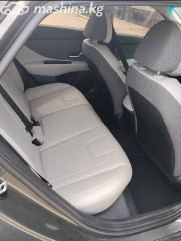 Hyundai Avante VII 1.6 CVT