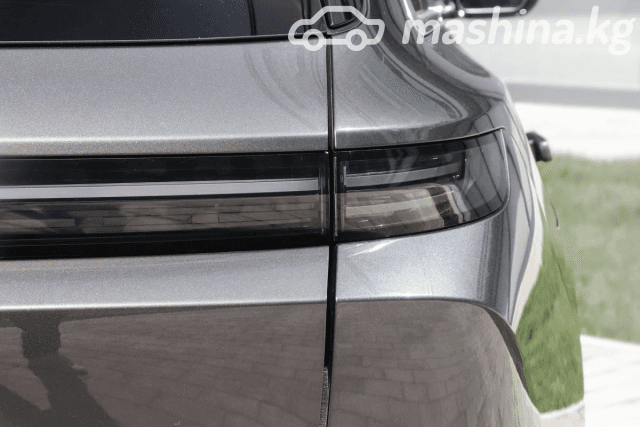 LiXiang L6 1.5hyb AT 4WD