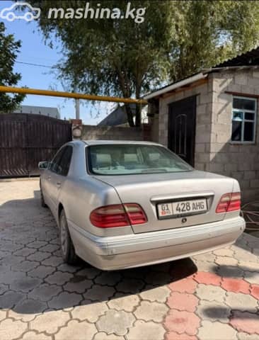 Mercedes-Benz E-Класс II (W210, S210) Рестайлинг 240 2.6 AT