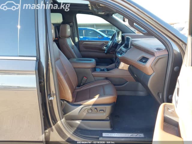 Chevrolet Tahoe V 6.2 AT
