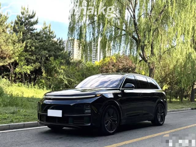 LiXiang L7 Max 1.5hyb AT 4WD