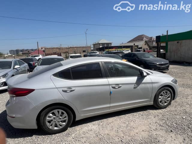 Hyundai Avante VI 1.6 AT