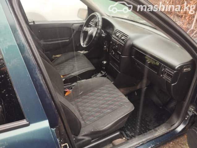 Opel Vectra A KAT 1.6 MT