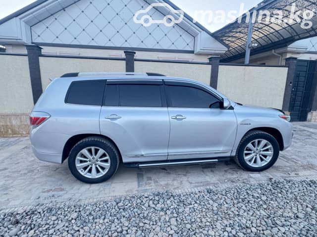 Toyota Highlander II (U40) Рестайлинг 3.5hyb CVT 4WD