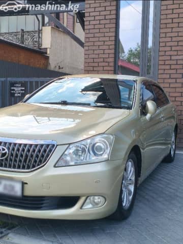 Toyota Crown Majesta V (S200) 4.3 AT 4WD