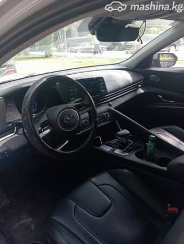 Hyundai Avante VII 1.6hyb AMT