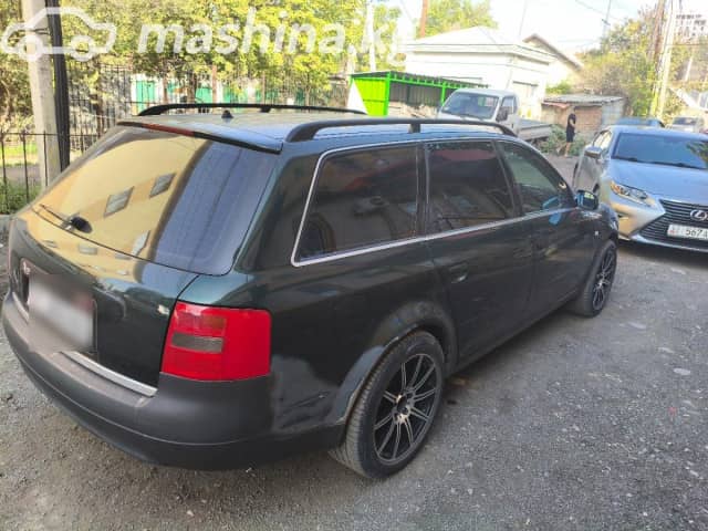 Audi A6 II (C5) 2.5d AT 4WD