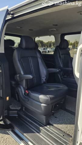 Hyundai Staria 3.5 AT