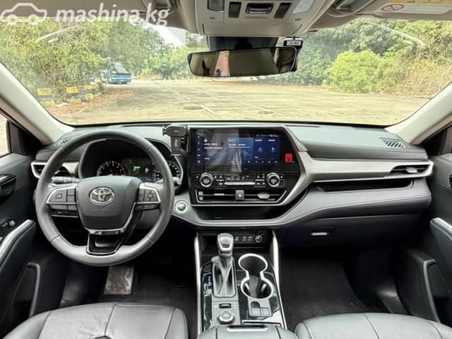 Toyota Highlander IV (U70) 2.4 AT