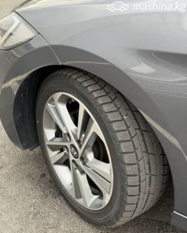 Hyundai Avante VI 1.6 AT