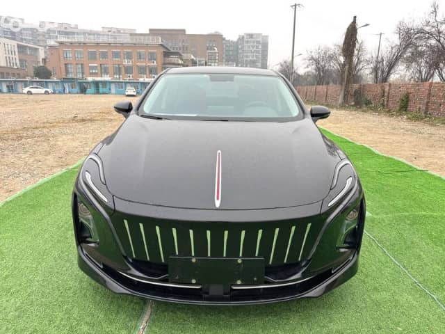 Hongqi E-QM5 54 kWh Electro AT