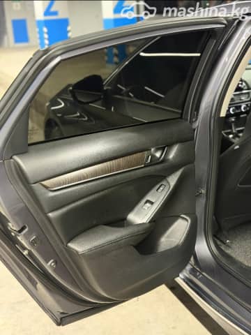 Honda Accord X 1.5 CVT