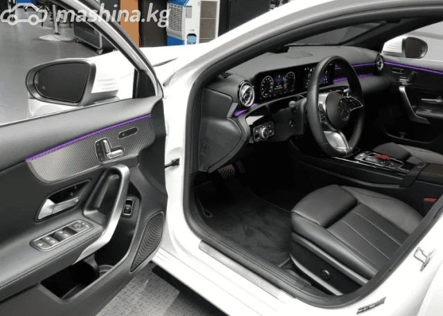 Mercedes-Benz A-Класс IV (W177) Рестайлинг 180 1.3 AMT