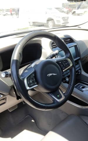 Jaguar F-Pace I 2.0 AT 4WD