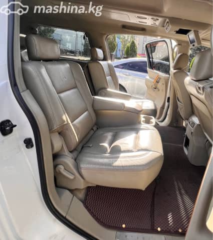 Infiniti QX56 II QX56 5.6 AT 4WD