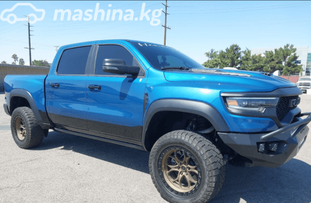 RAM 1500 V Mammoth 1000 6.2 AT 4WD