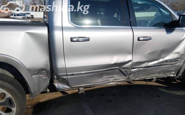 RAM 1500 V Quad Cab 5.7 AT 4WD