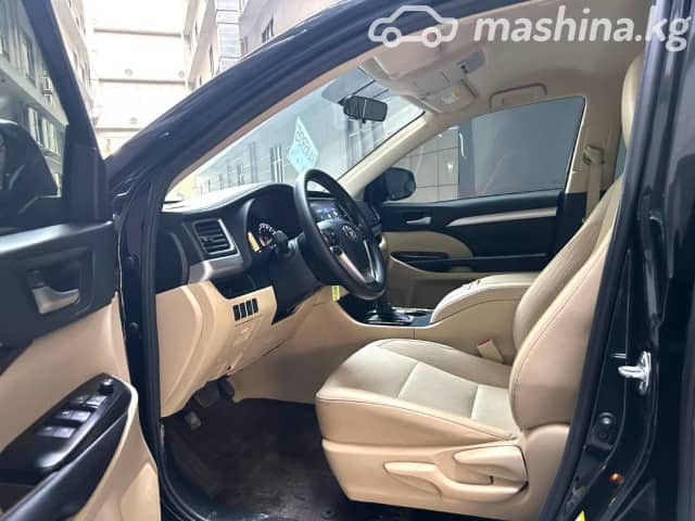 Toyota Highlander IV (U70) 2.0 AT 4WD