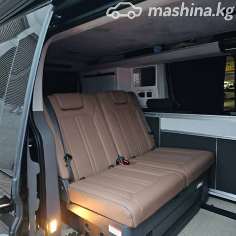 Hyundai Staria 2.2d AT