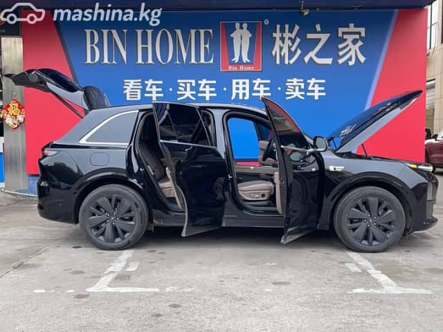 LiXiang L6 1.5hyb AT 4WD