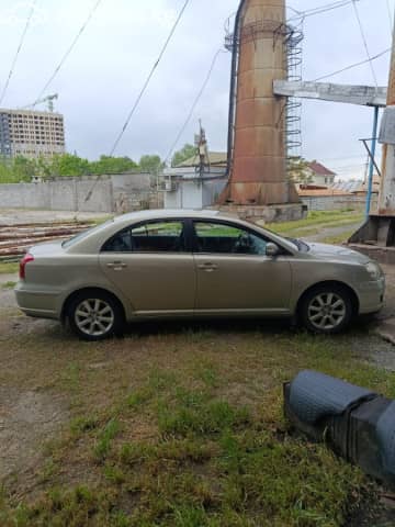 Toyota Avensis II Рестайлинг 1.8 AT