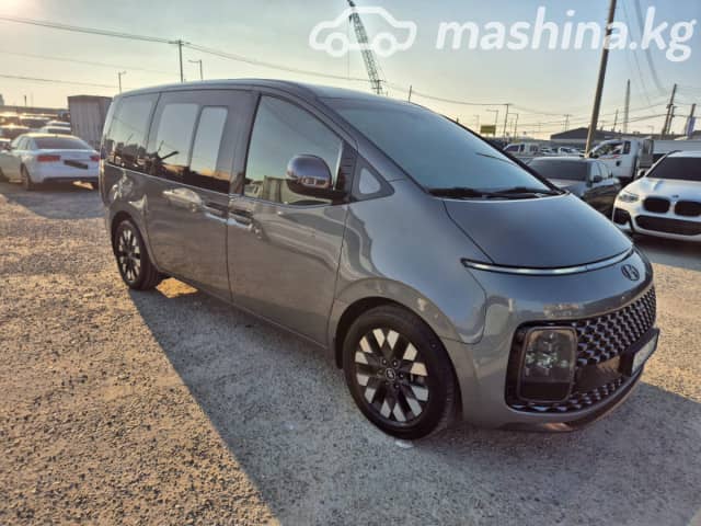 Hyundai Staria 2.2d AT