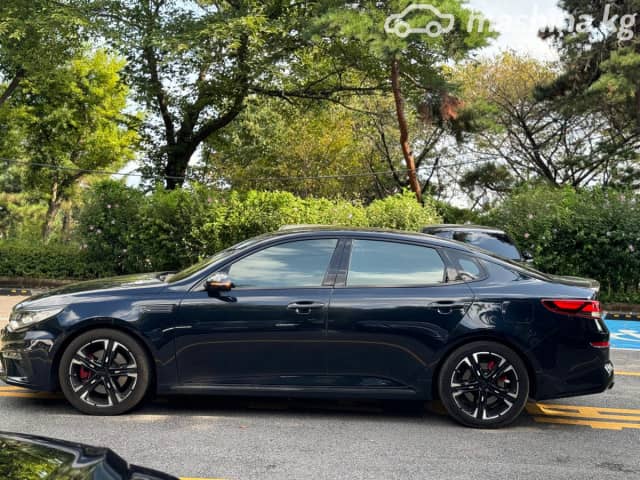 Kia K5 II 2.0 AT