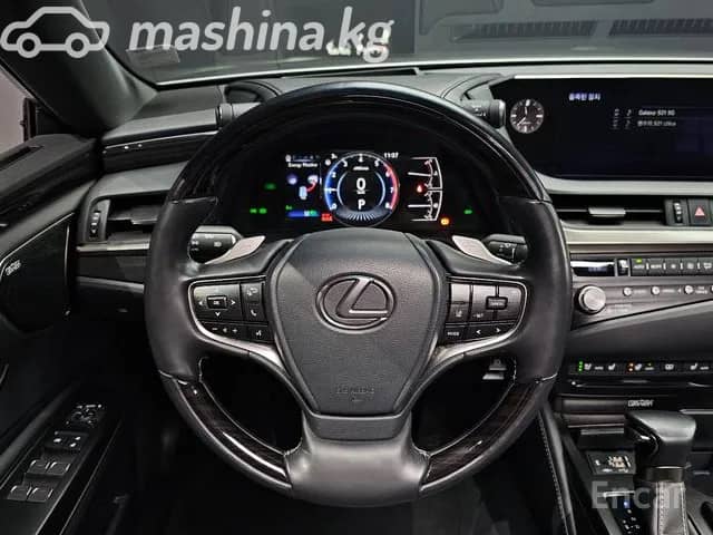 Lexus ES VII Рестайлинг 300h 2.5hyb CVT