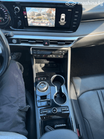 Kia K5 III 2.0hyb AT