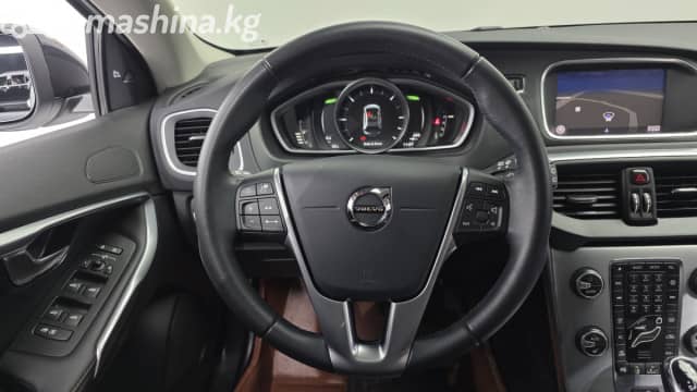 Volvo V40 Cross Country 2.0d AT