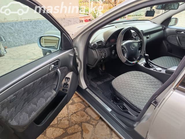 Mercedes-Benz C-Класс II (W203) 180 1.8 MT